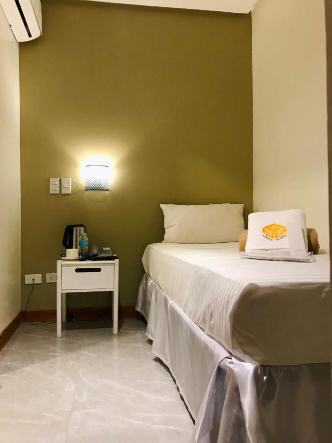 Ngn Gran Hotel Тугегарао Екстер'єр фото